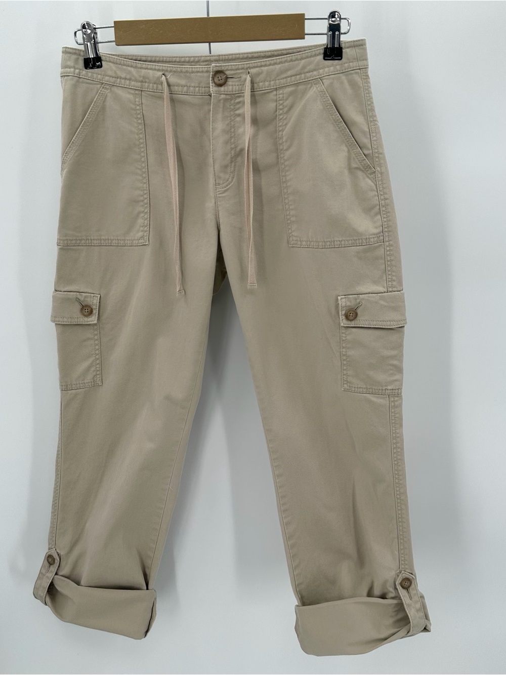 LL Bean Pants Womens 6 Reg Favorite Fit Cargo Pockets Capri Convertible READ